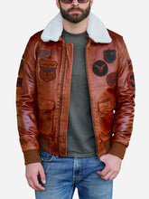 Lade das Bild in den Galerie-Viewer, Bradley Brown Military Patches Leather Jacket