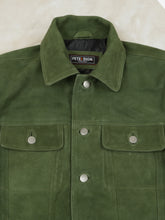 Load image into Gallery viewer, Men Suede Leather Green Trucker Jacket
