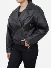 Load image into Gallery viewer, Scarlett Classic Cropped Black Leather Jacket
